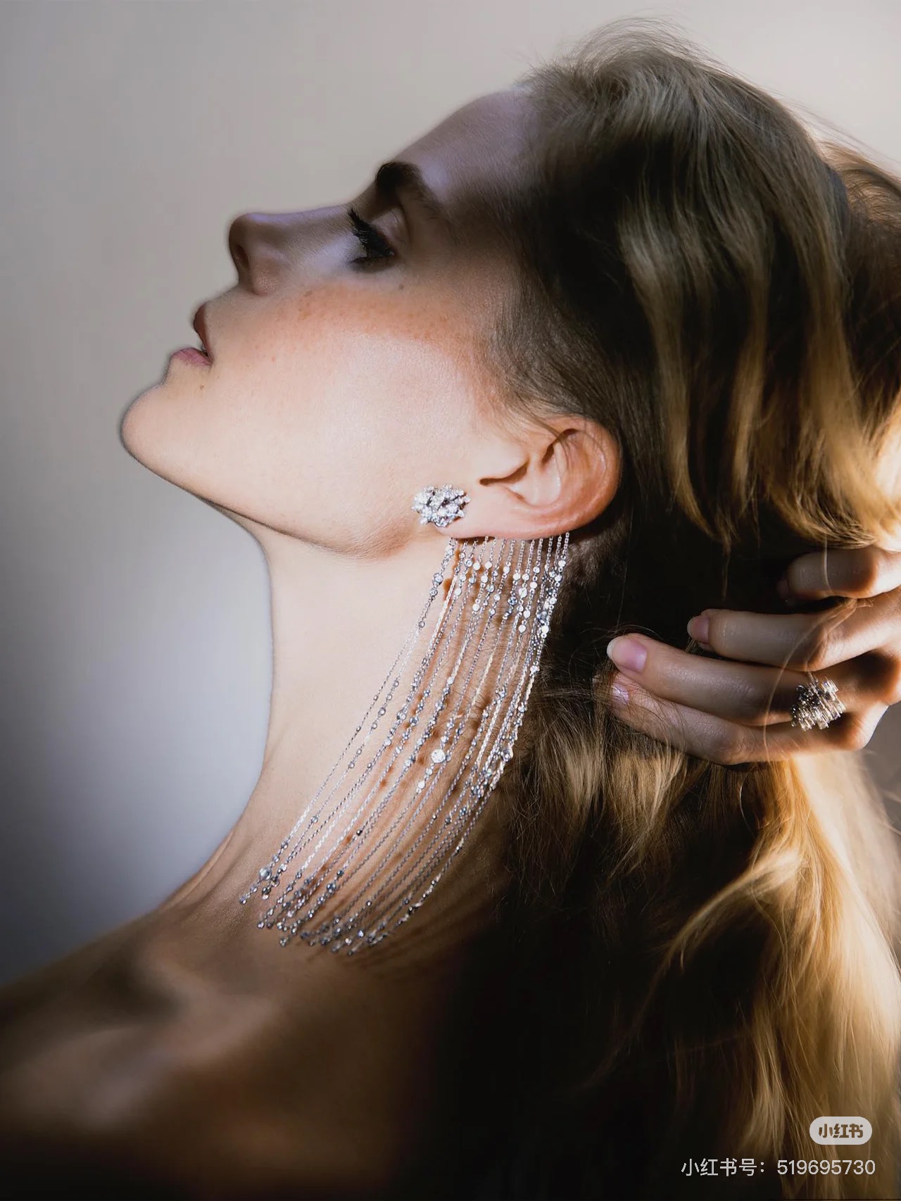 Like a meteor shower made of diamonds - it's almost too beautiful to be real!