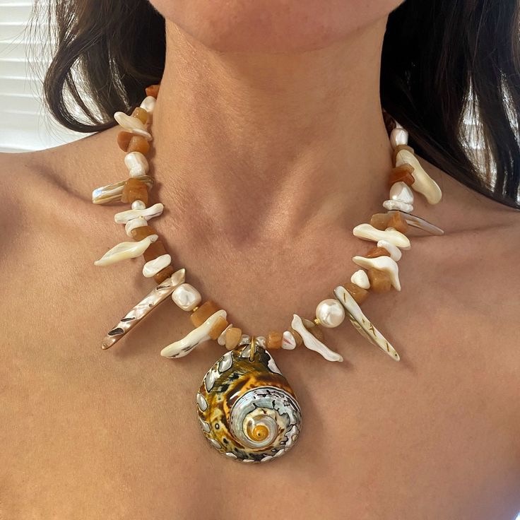 Island Reef Shell Necklace