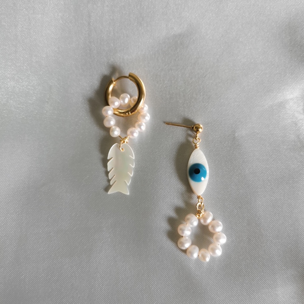 Lucky Eye Pearl Earrings